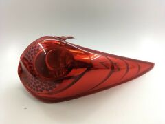 SAĞ ARKA STOP PEUGEOT P207 SW 07