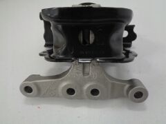 MOTOR KULAĞI SAĞ 1.5 208-2008-C3